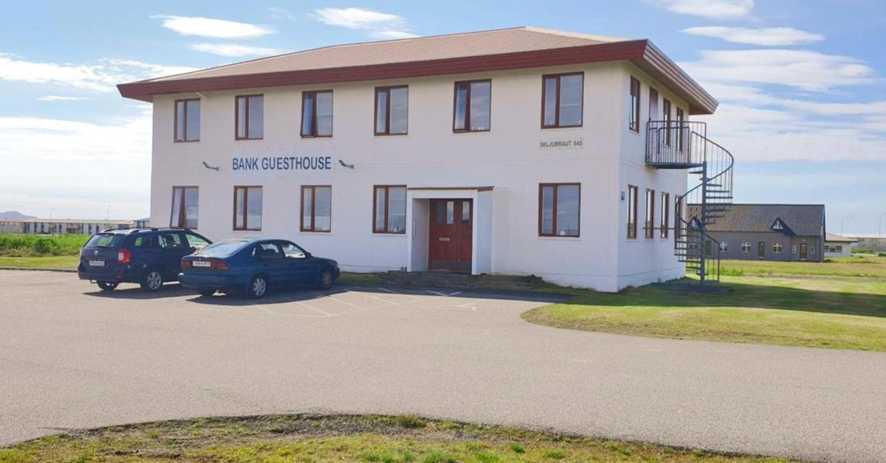 Bank Guesthouse By Kef Airport Keflavík Exteriér fotografie